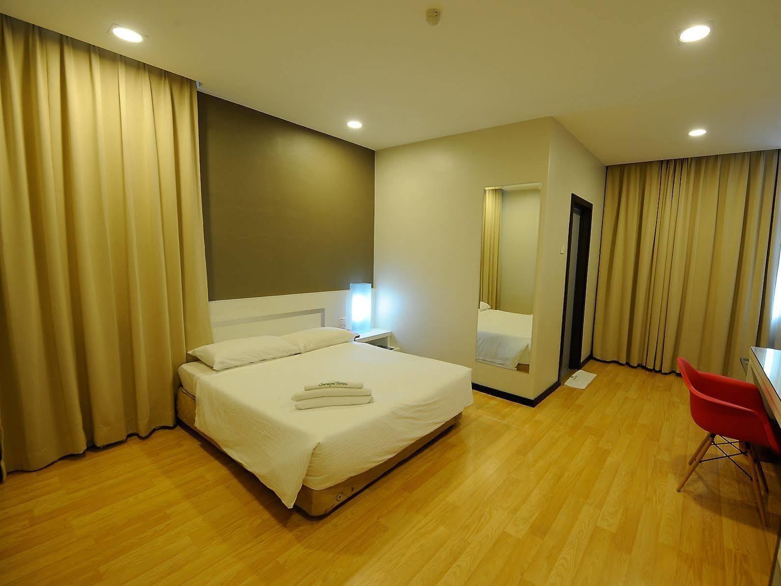 Oyo 232 The Suraya Hotel Kuantan Eksteriør billede