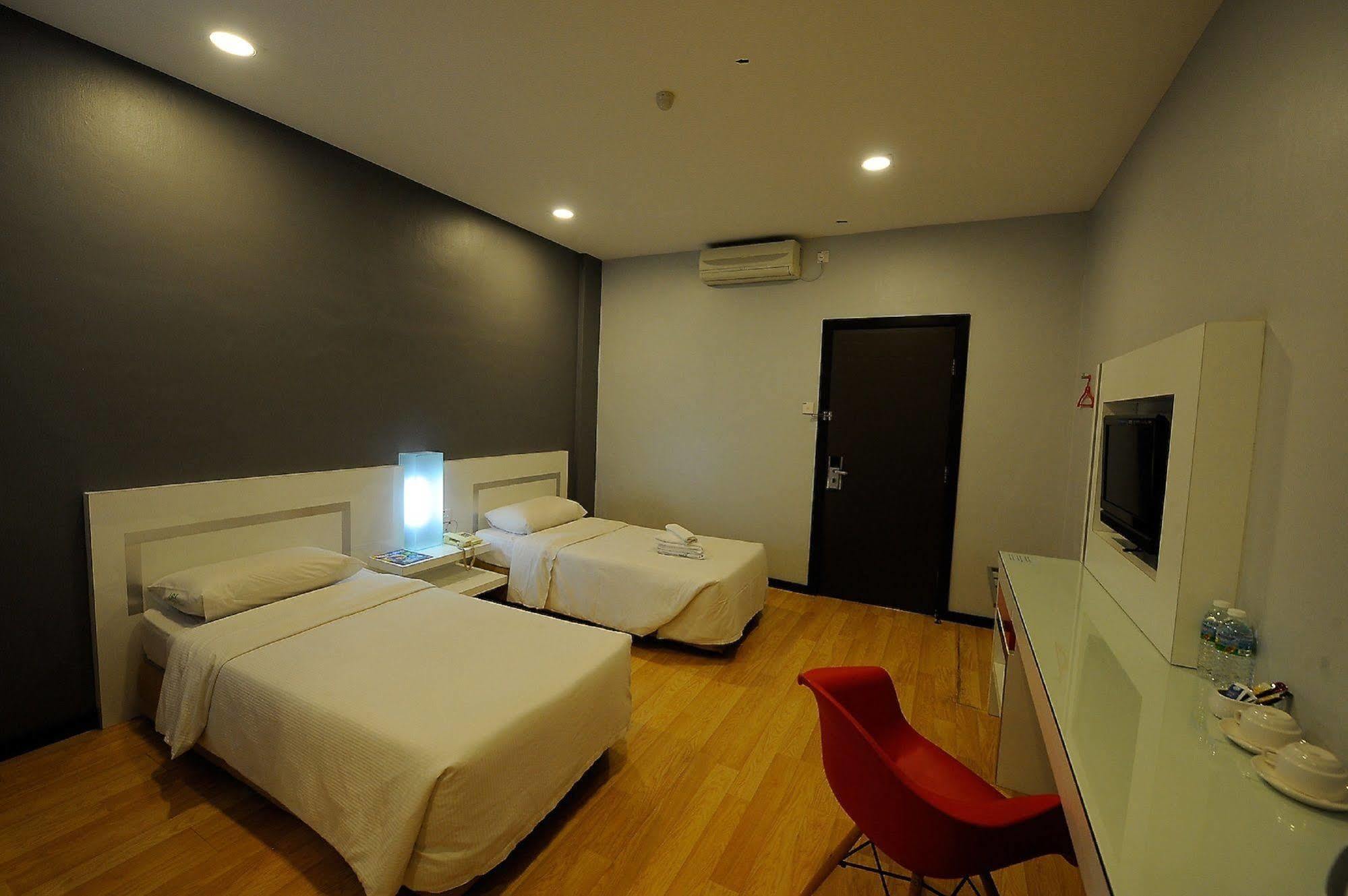 Oyo 232 The Suraya Hotel Kuantan Eksteriør billede