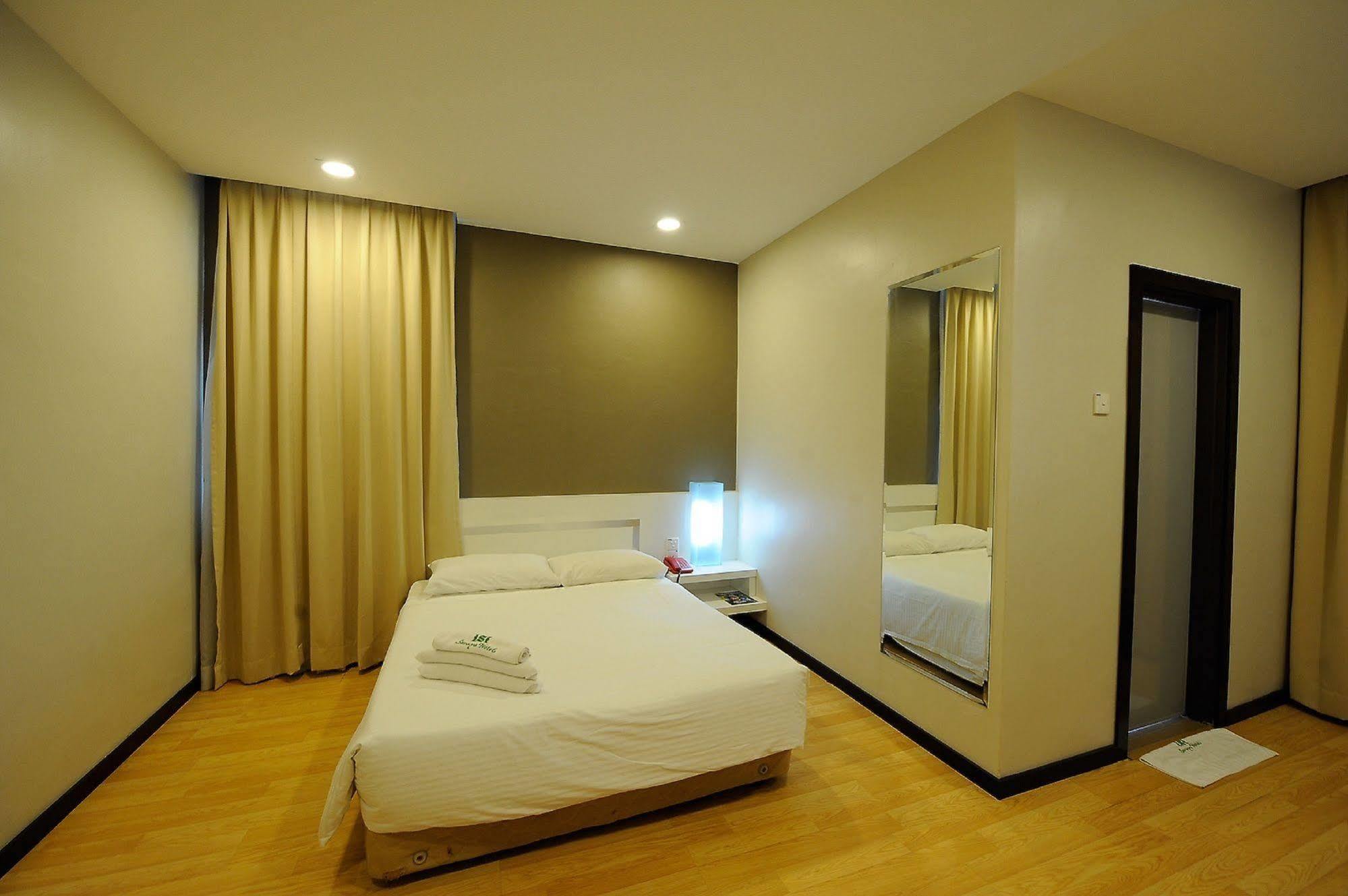 Oyo 232 The Suraya Hotel Kuantan Eksteriør billede