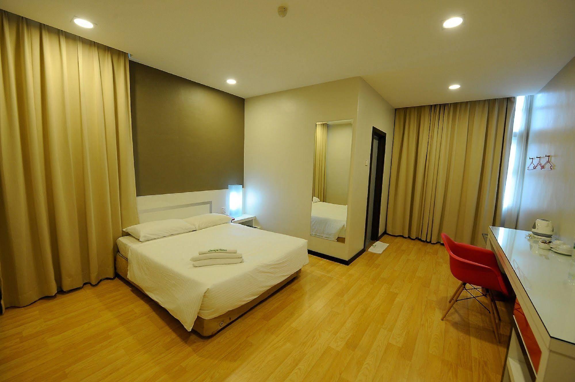 Oyo 232 The Suraya Hotel Kuantan Eksteriør billede