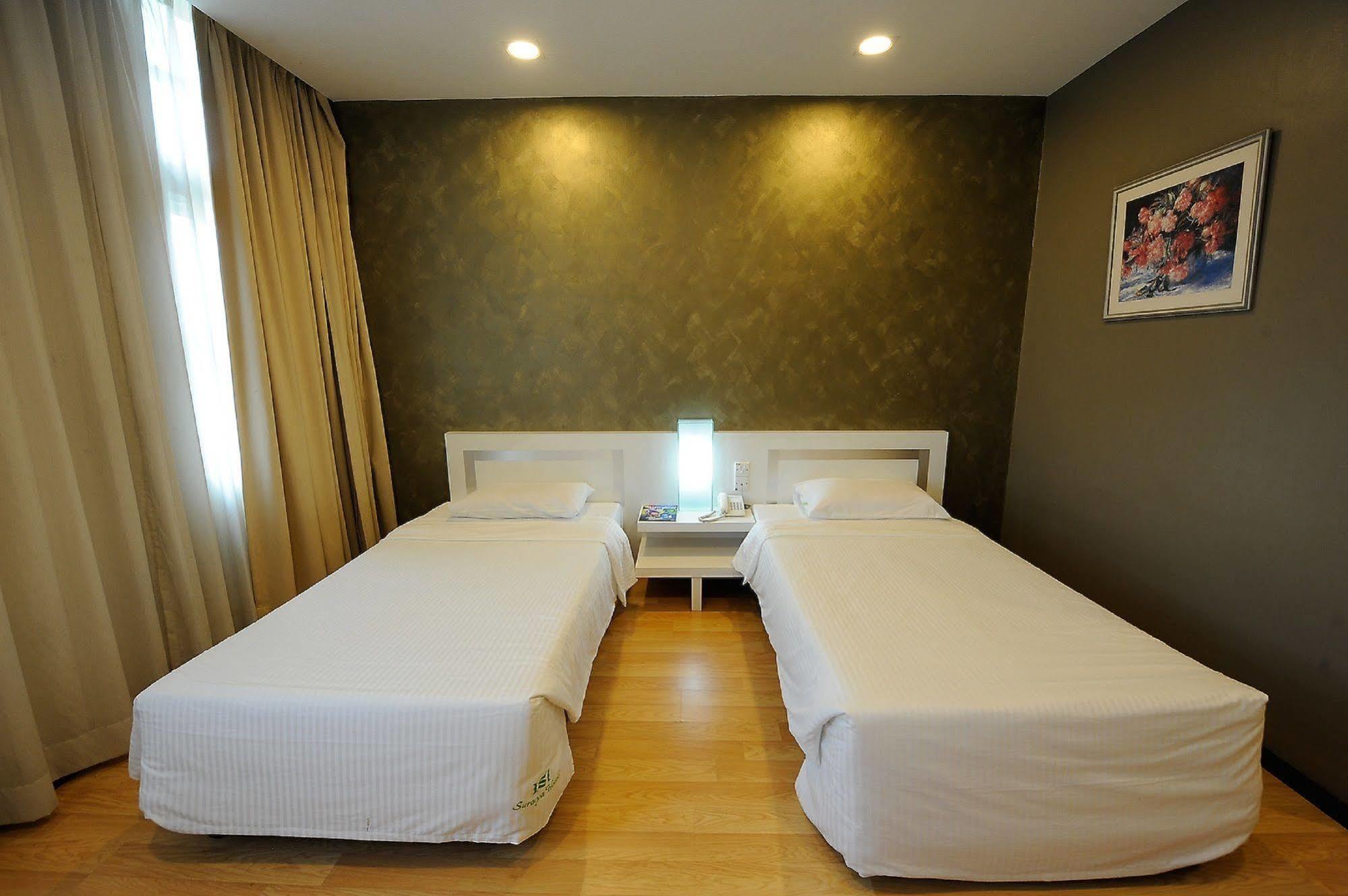 Oyo 232 The Suraya Hotel Kuantan Eksteriør billede